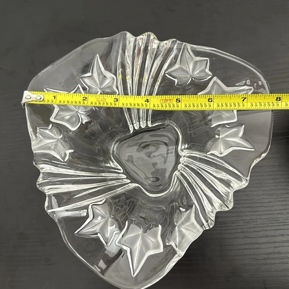 Parisian Ivy Handkerchief Frosted Leaves Vintage Bowl Mikasa
